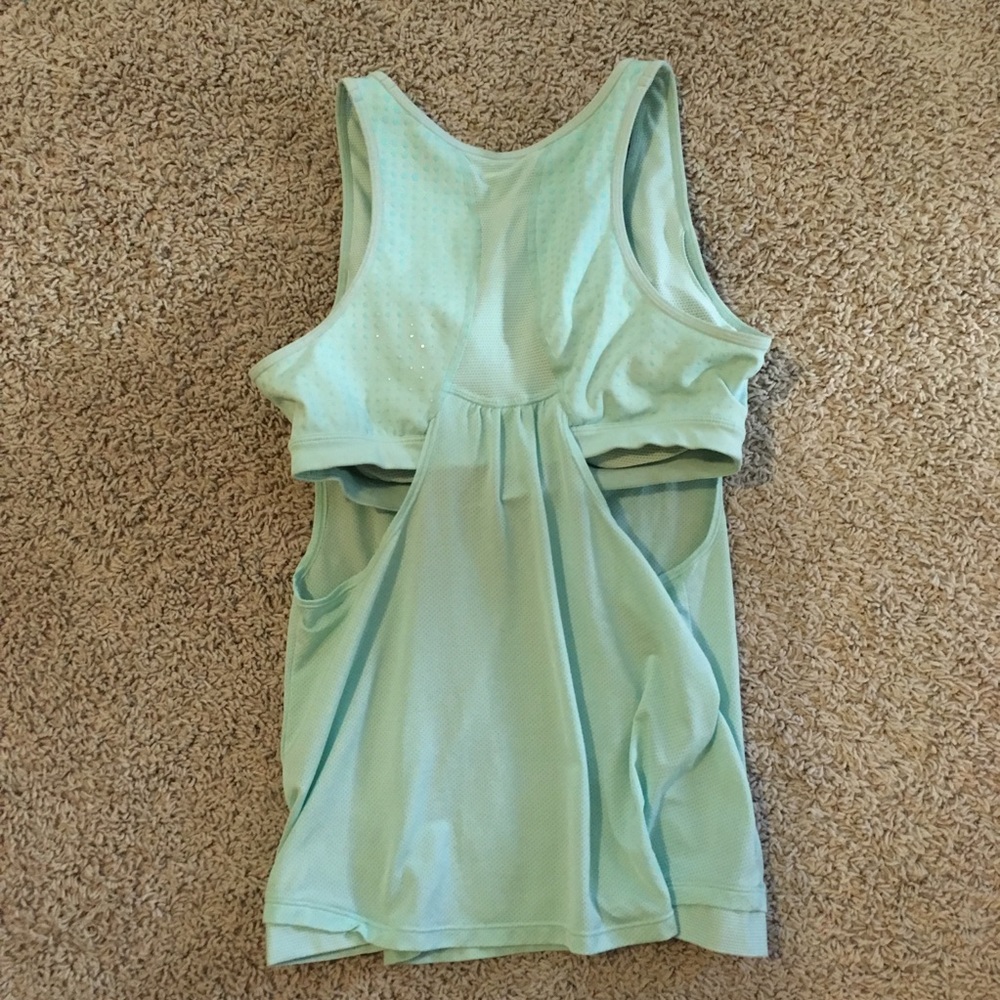 Athleta gel mesh supercharged tank - Picture 3 of 4